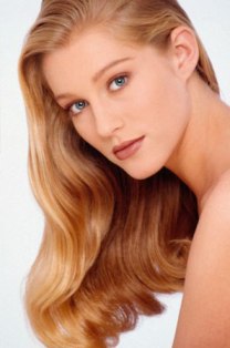 Determine The Causes Of Your Dry Hair To Make It Healthy And Shiny!