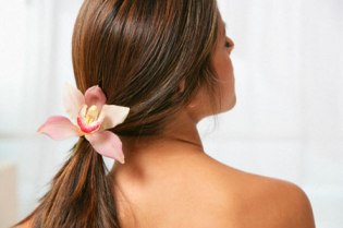 Hair Accessories To Add Instant Glamour To Your Hair!