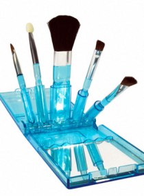 Makeup Brushes For Giving Flamboyant Look To Your Skin!