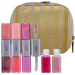 Make Your Lips Striking with Perfect Lip Gloss!