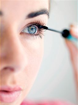 How To Apply Eye Makeup