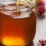 Removing hair naturally through waxing