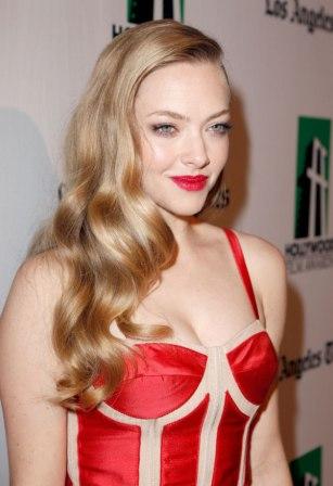 Amanda-Seyfield 