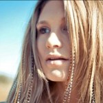 Celebrities and the Craze of Feather Hair Extensions