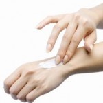 Home Care Tips to Make Your Hands Look Young