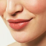 habits to be avoided for luscious lips