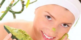 5 Fruits For A Glowing and Healthy Skin